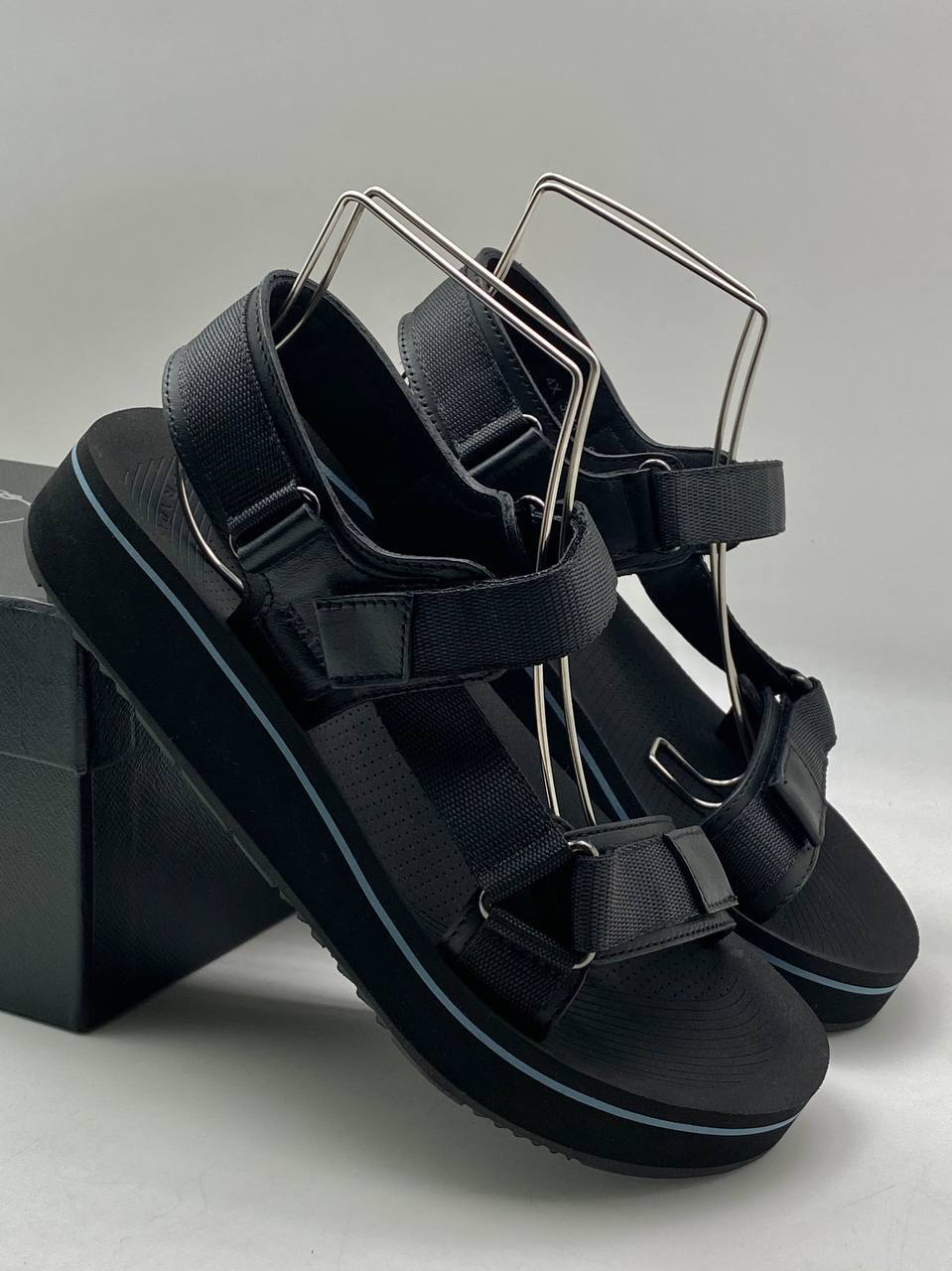 МУЖСКИЕ САНДАЛИИ PRADA детальное фото