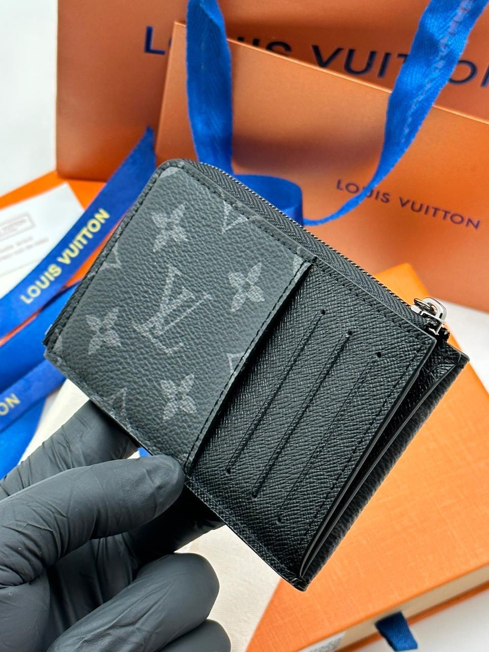 КАРТХОЛДЕР LOUIS VUITTON детальное фото
