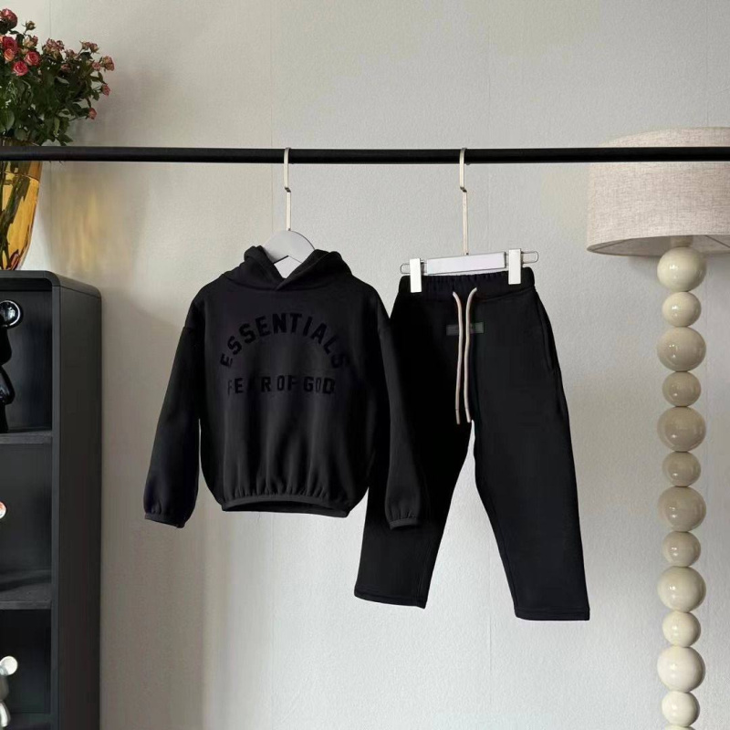 ДЕТСКИЙ КОСТЮМ ESSENTIALS в интернет магазине Люкс Мск ДЕТСКИЙ КОСТЮМ ESSENTIALS фото