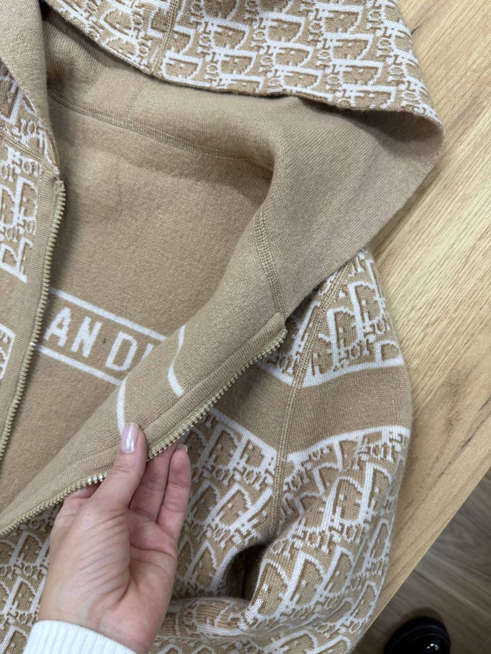 КАРДИГАН ДВУХСТОРОННИЙ CHRISTIAN DIOR детальное фото