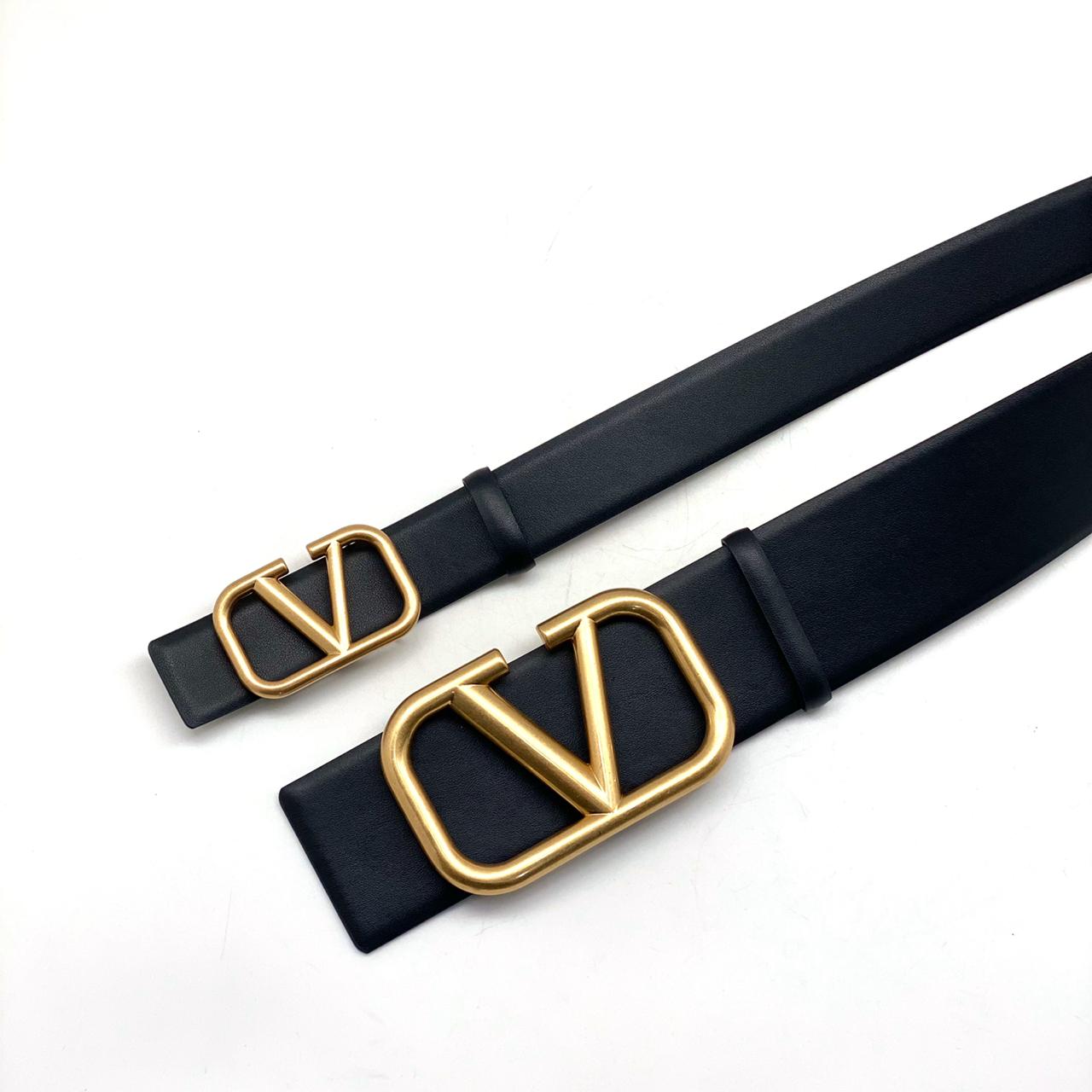 ЖЕНСКИЙ РЕМЕНЬ VALENTINO детальное фото