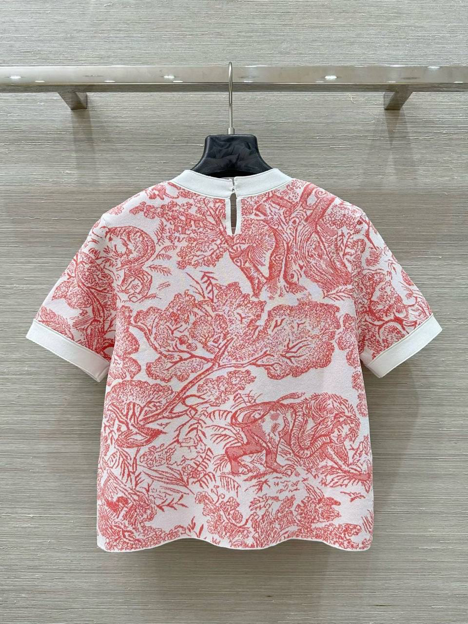 ФУТБОЛКА CHRISTIAN DIOR детальное фото