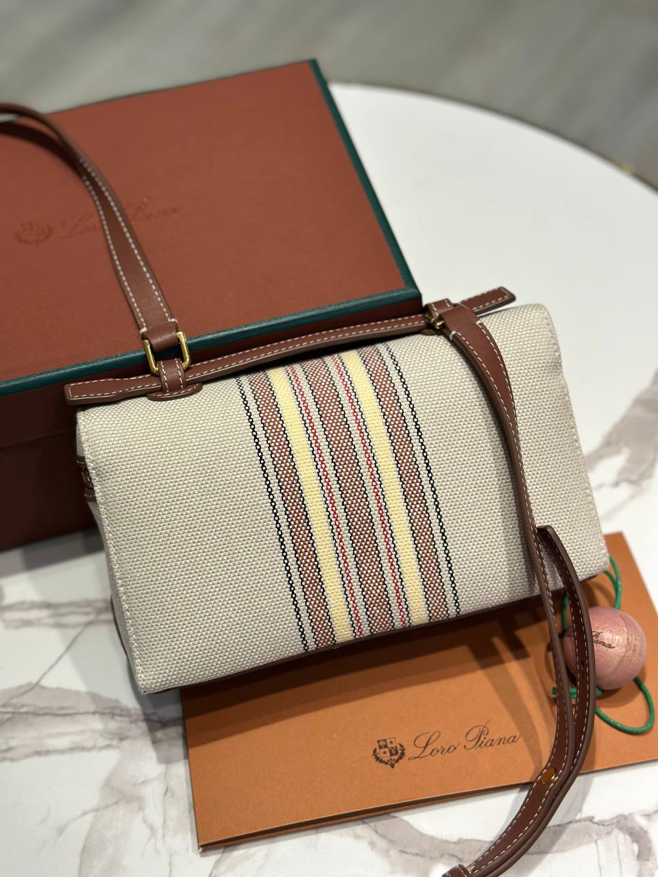СУМКА LORO PIANA детальное фото