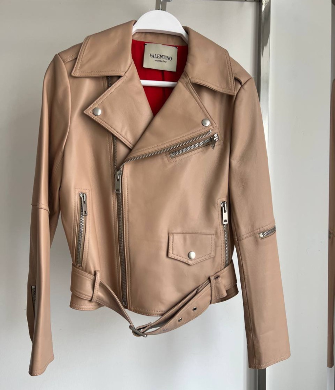 КУРТКА VALENTINO фото