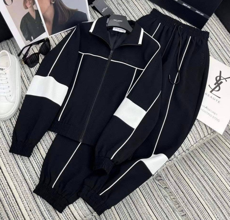 КОСТЮМ SAINT LAURENT фото