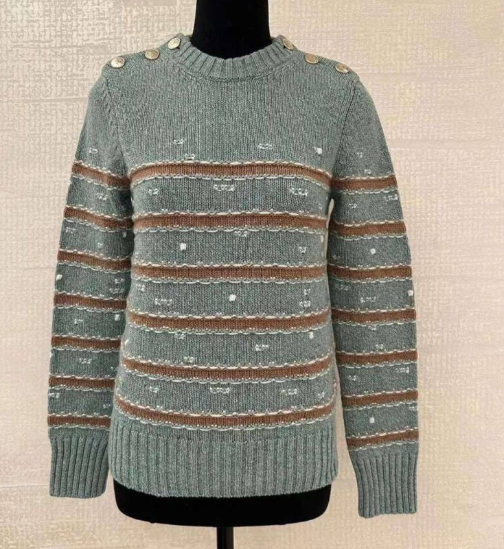 СВИТЕР CHANEL фото