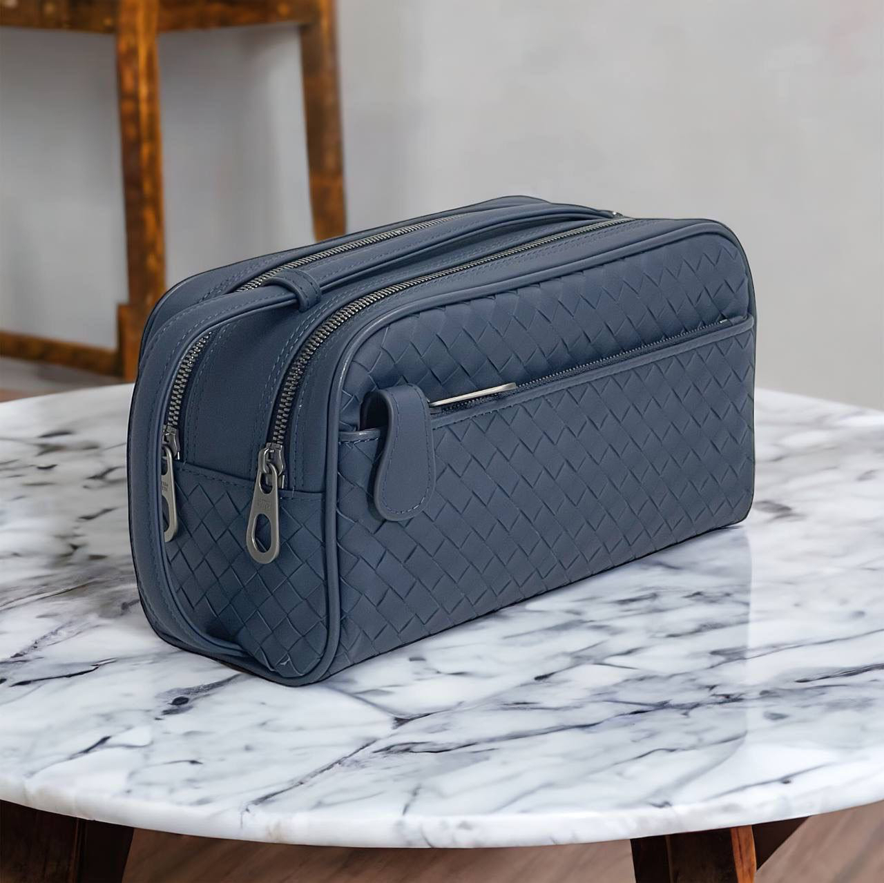 МУЖСКОЙ НЕСЕССЕР КОСМЕТИЧКА BOTTEGA VENETA детальное фото