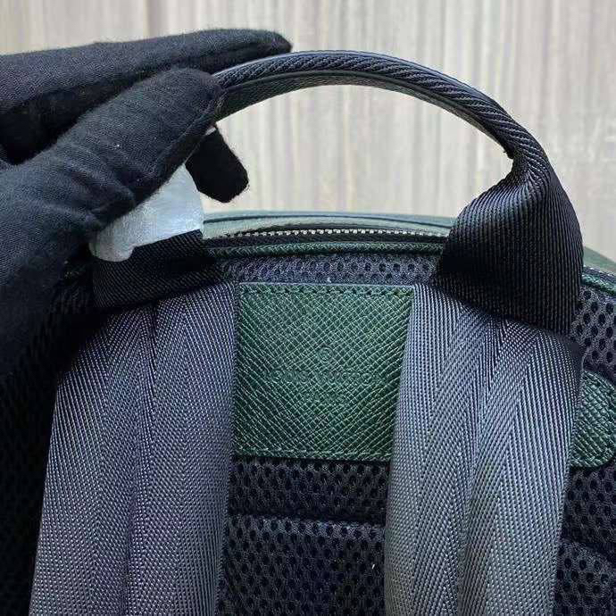МУЖСКОЙ РЮКЗАК LOUIS VUITTON детальное фото