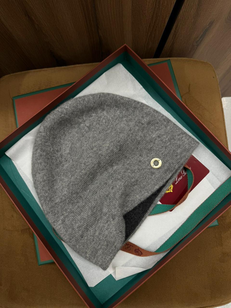 ШАПКА LORO PIANA детальное фото