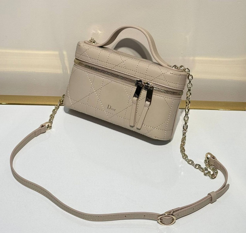 СУМКА CHRISTIAN DIOR фото
