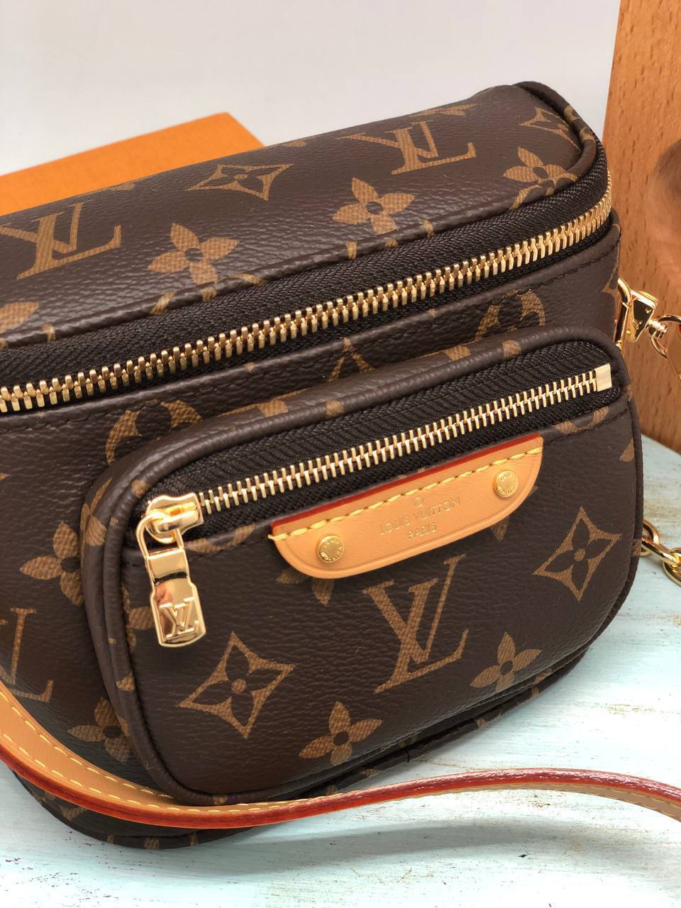 СУМКА LOUIS VUITTON детальное фото