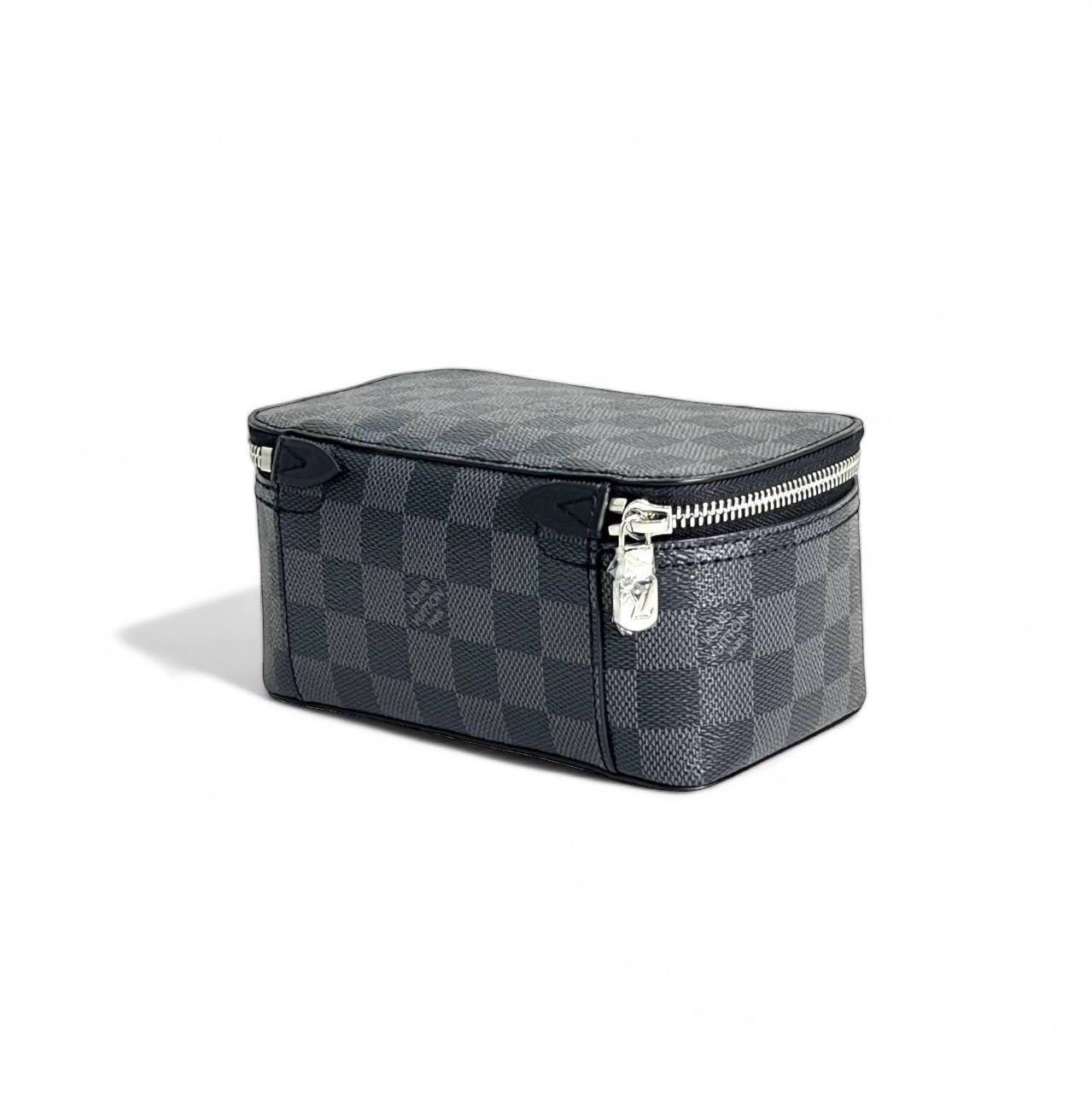 КОСМЕТИЧКА LOUIS VUITTON детальное фото