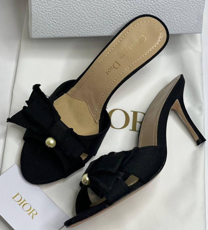 ШЛЕПКИ CHRISTIAN DIOR фото