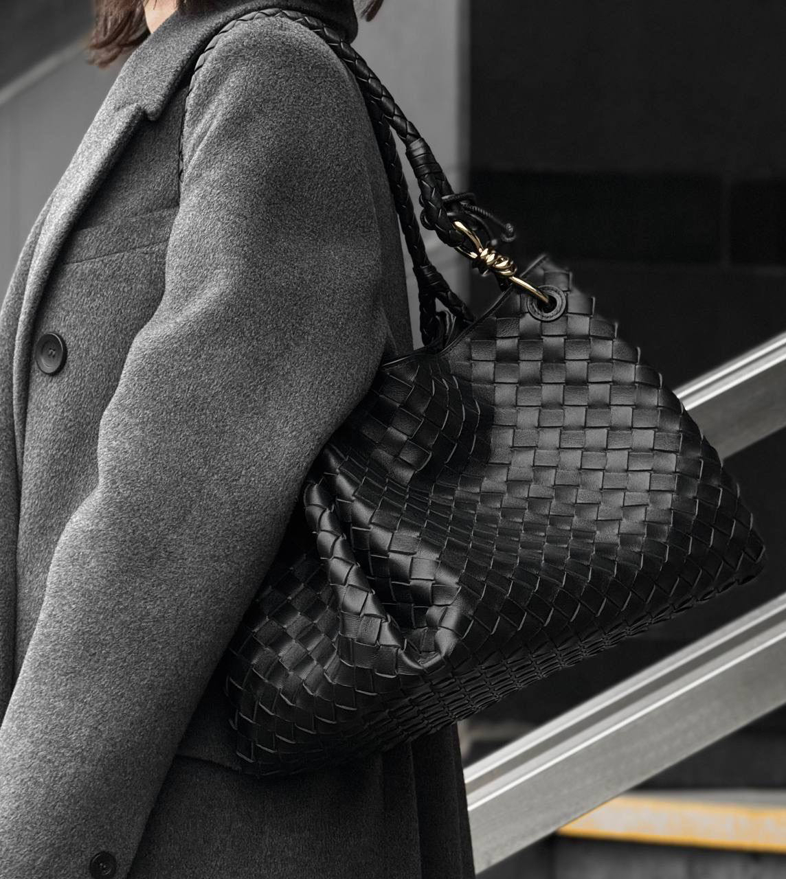 СУМКА BOTTEGA VENETA детальное фото