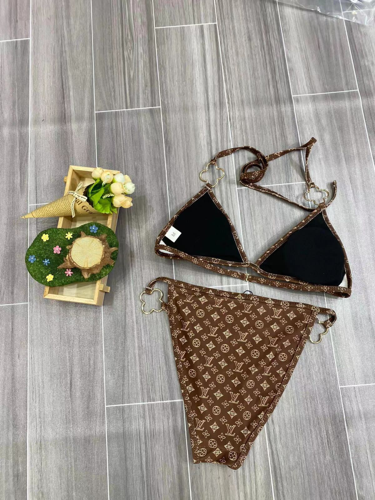 КУПАЛЬНИК LOUIS VUITTON детальное фото