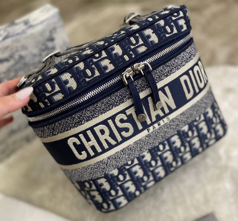 КОСМЕТИЧКА CHRISTIAN DIOR фото