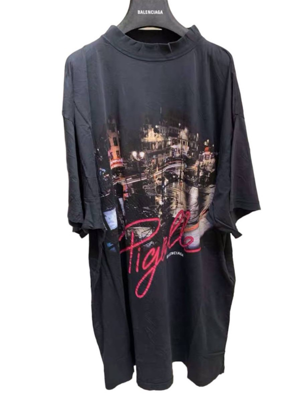 ФУТБОЛКА BALENCIAGA фото