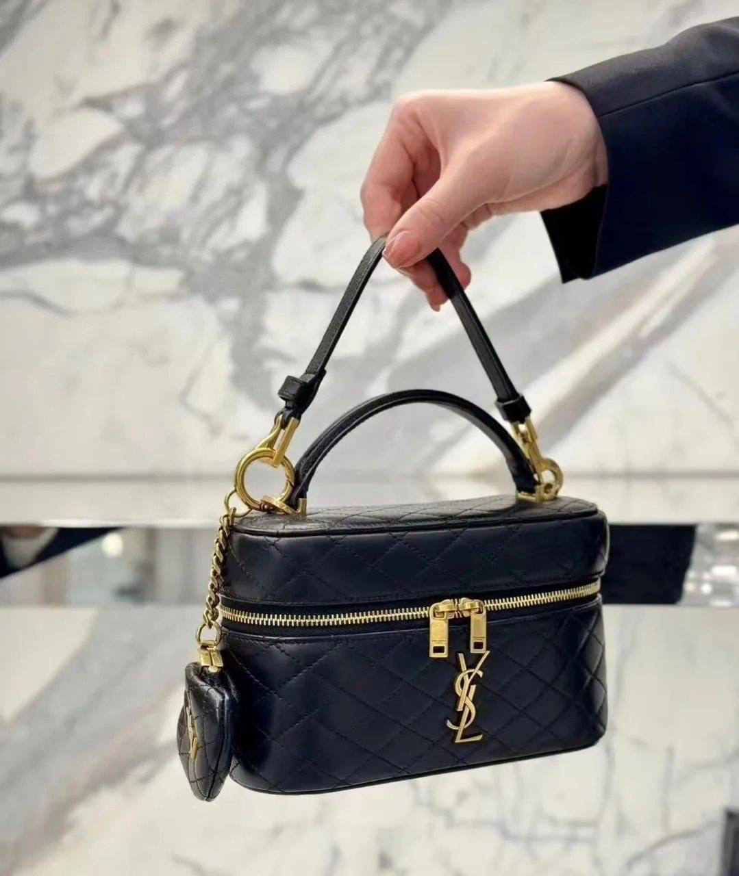 СУМКА SAINT LAURENT детальное фото