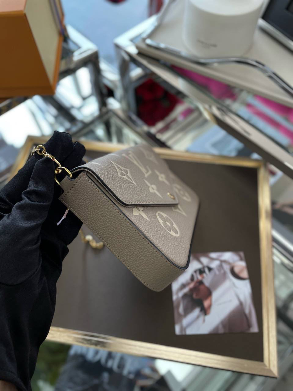 СУМКА LOUIS VUITTON детальное фото