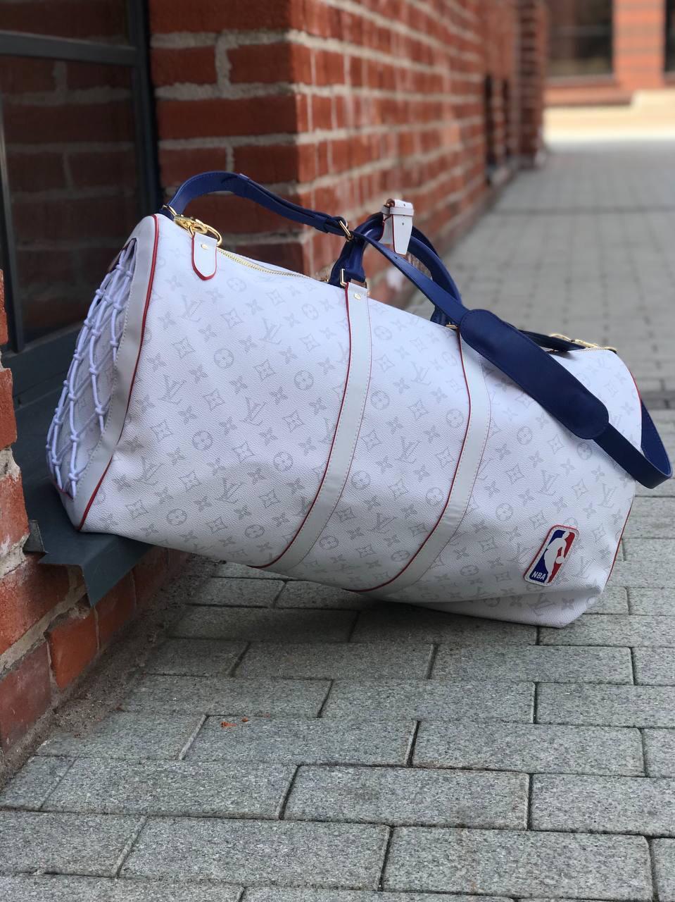 ДОРОЖНАЯ СУМКА LOUIS VUITTON детальное фото