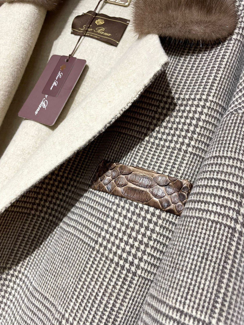 ПАЛЬТО LORO PIANA детальное фото