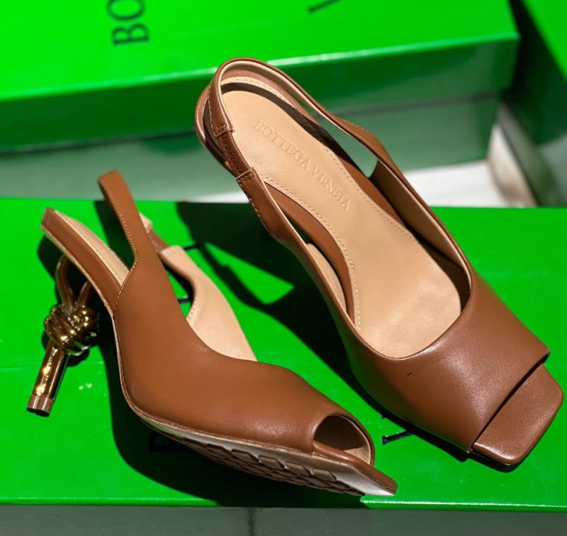 БОСОНОЖКИ BOTTEGA VENETA фото