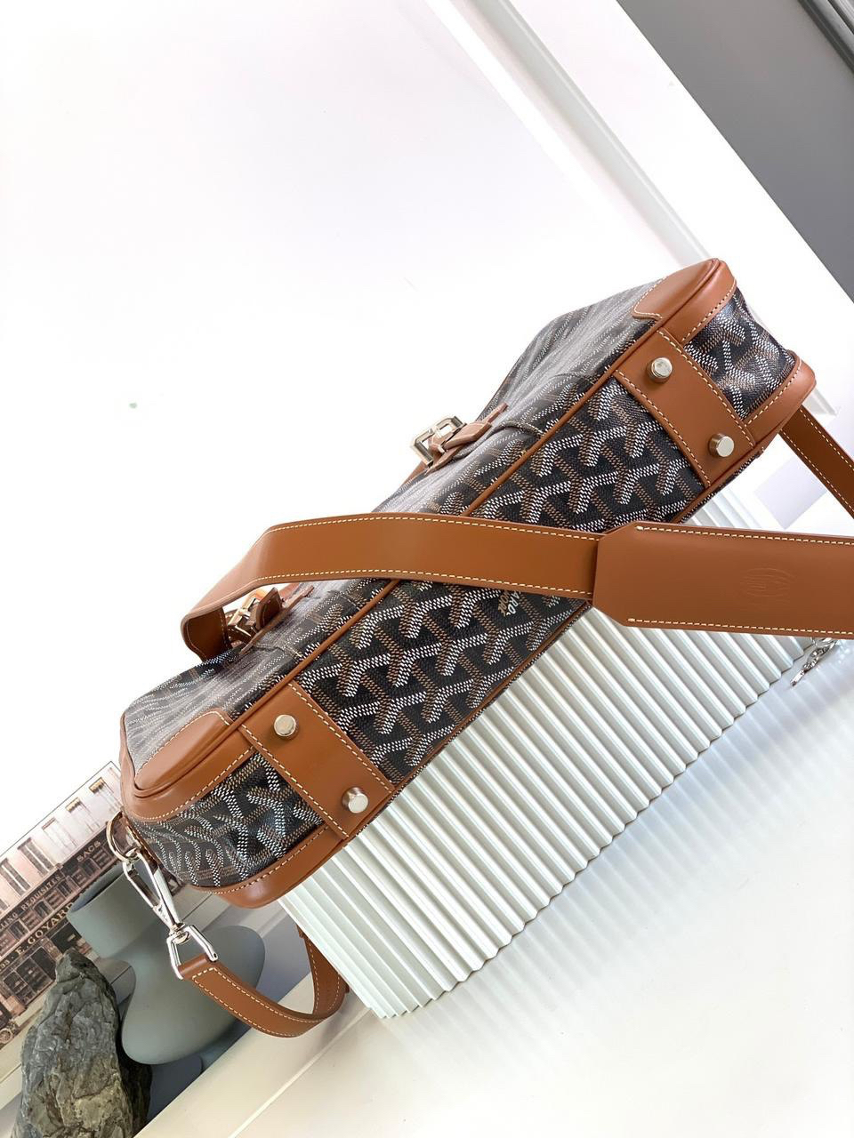 МУЖСКОЙ ПОРТФЕЛЬ GOYARD детальное фото