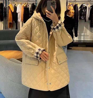 КУРТКА BURBERRY фото