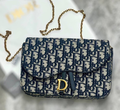 СУМКА CHRISTIAN DIOR фото