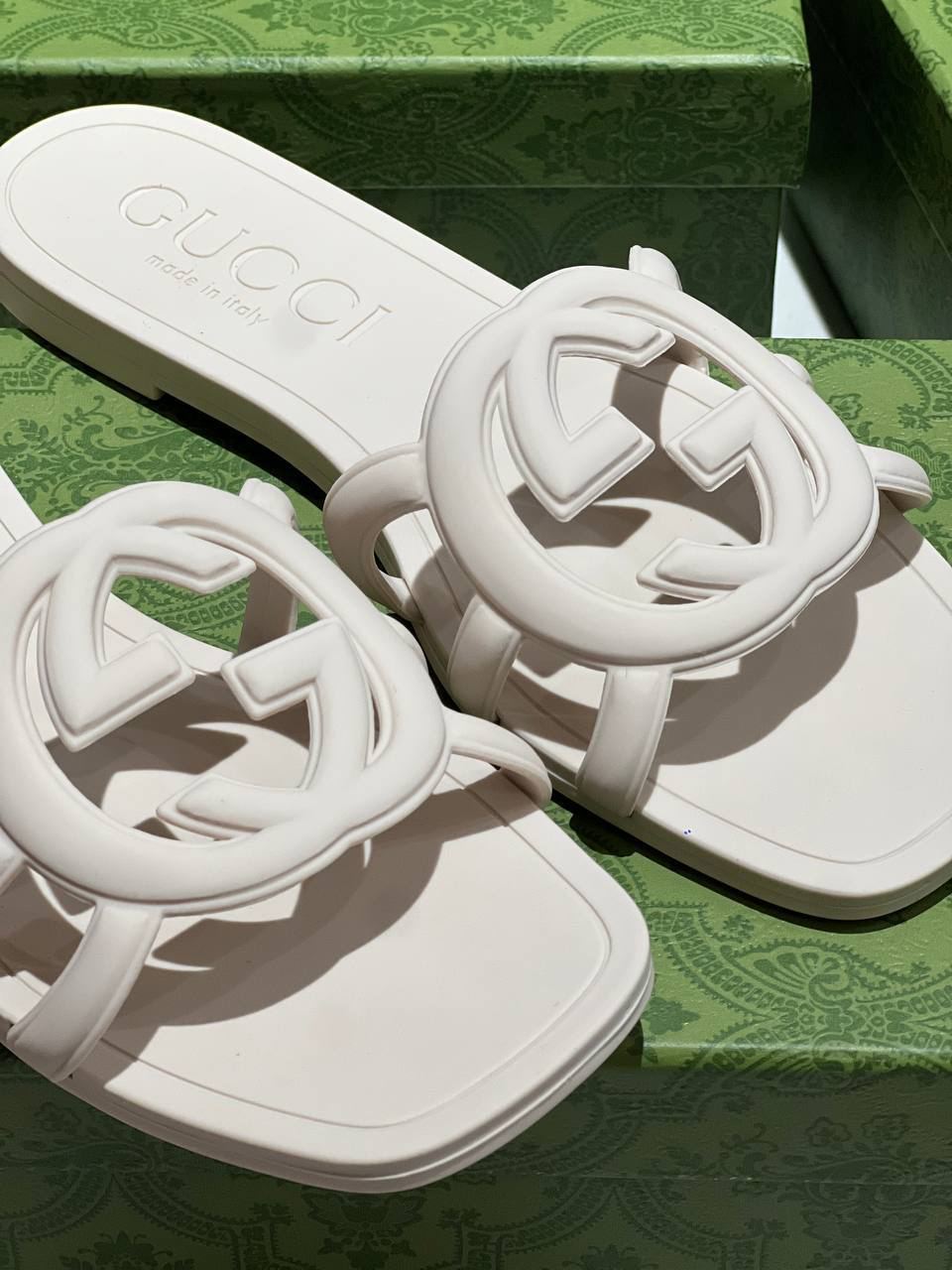 ШЛЕПКИ GUCCI детальное фото