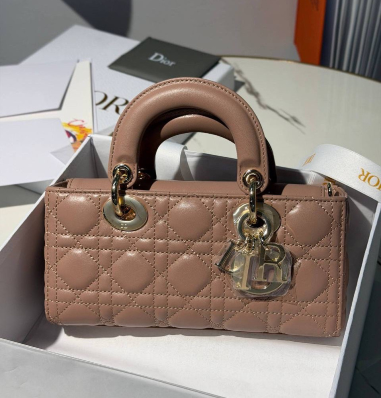 СУМКА CHRISTIAN DIOR LADY фото