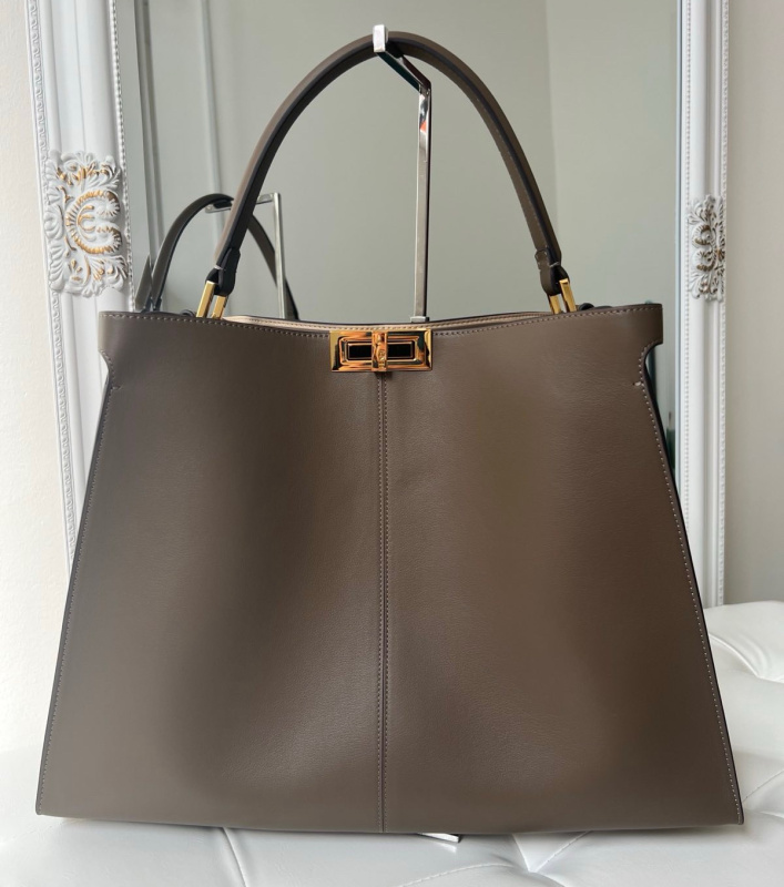 СУМКА FENDI PEEKABOO X-LITE LARGE фото