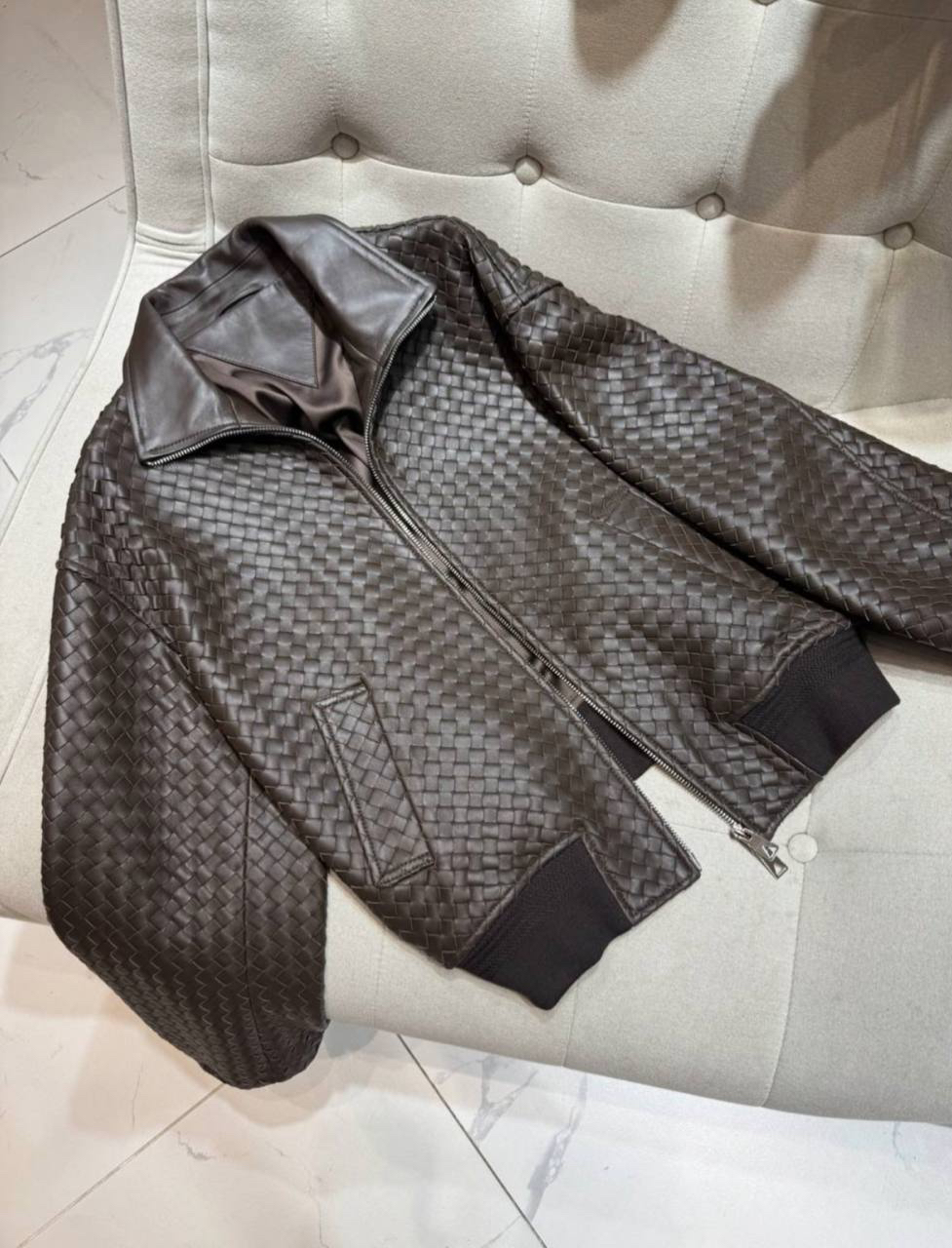 КУРТКА BOTTEGA VENETA детальное фото