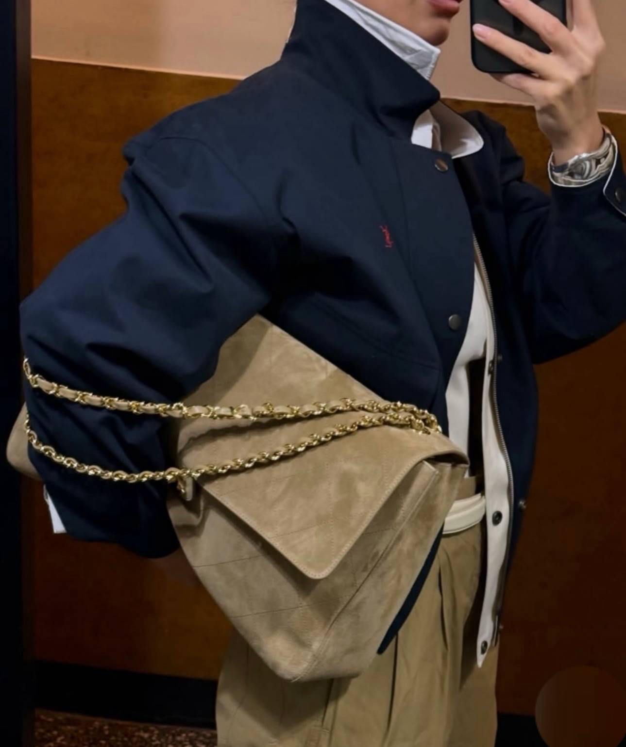 СУМКА CHANEL MAXI FLAP детальное фото