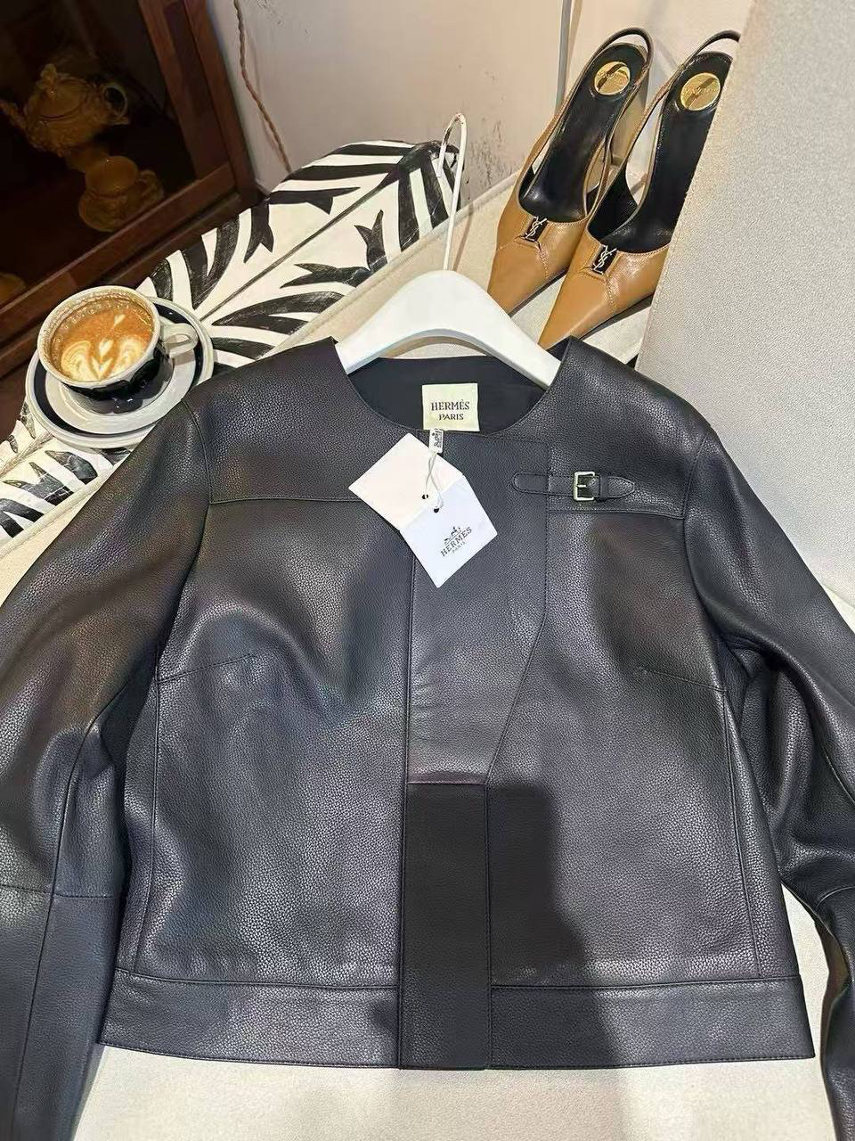 КУРТКА HERMES детальное фото
