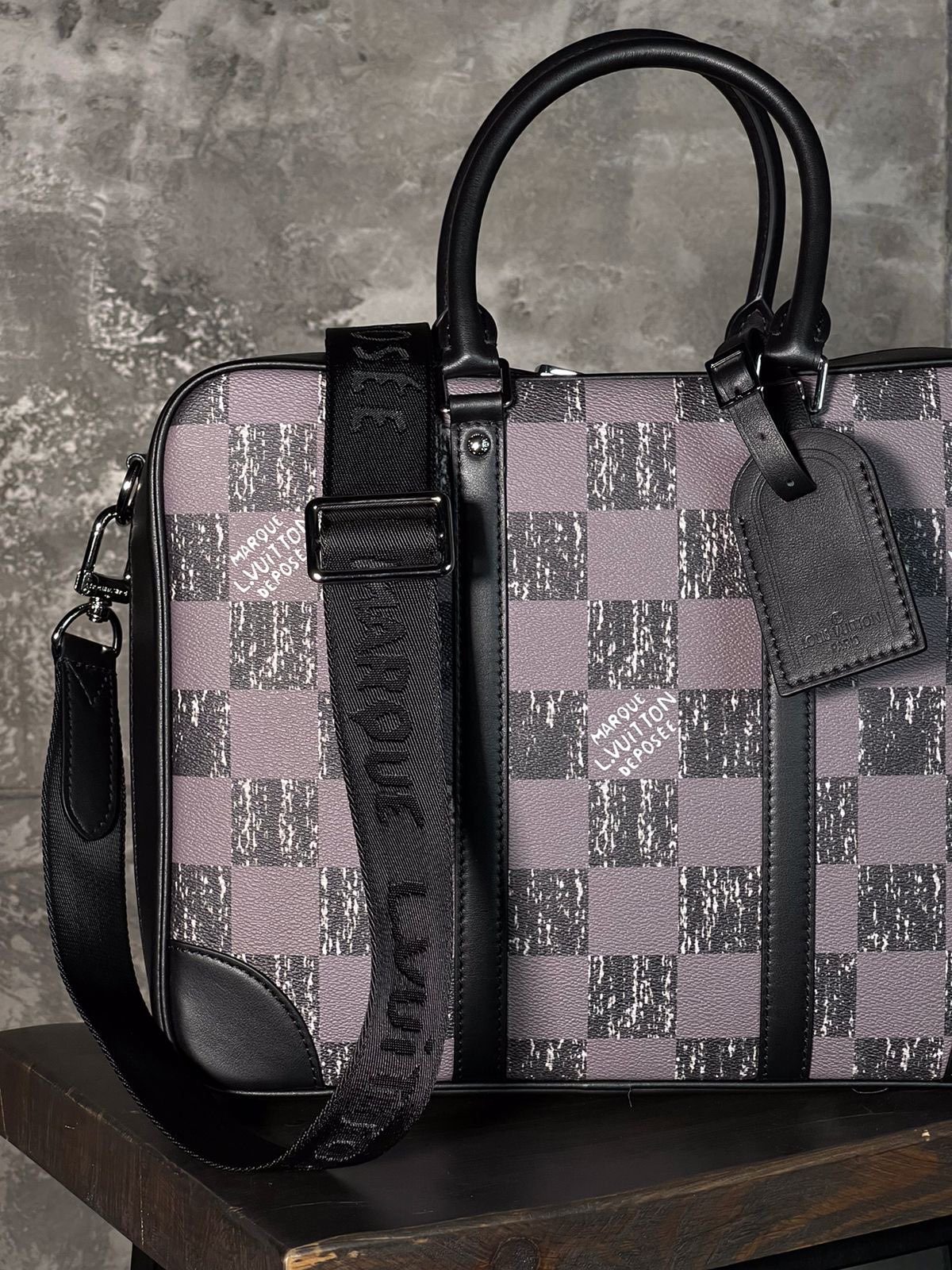 МУЖСКОЙ ПОРТФЕЛЬ LOUIS VUITTON детальное фото