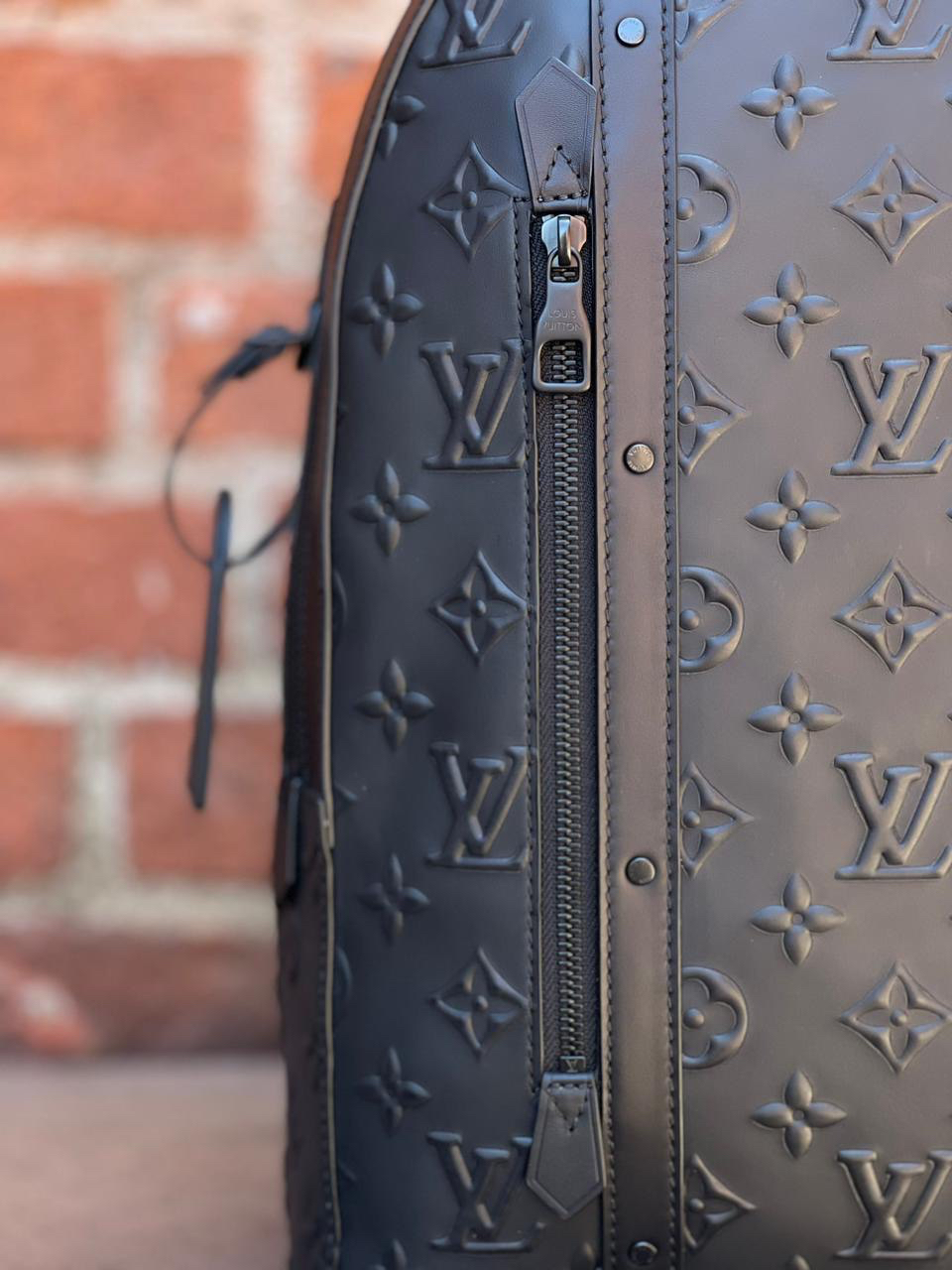 МУЖСКОЙ РЮКЗАК LOUIS VUITTON детальное фото