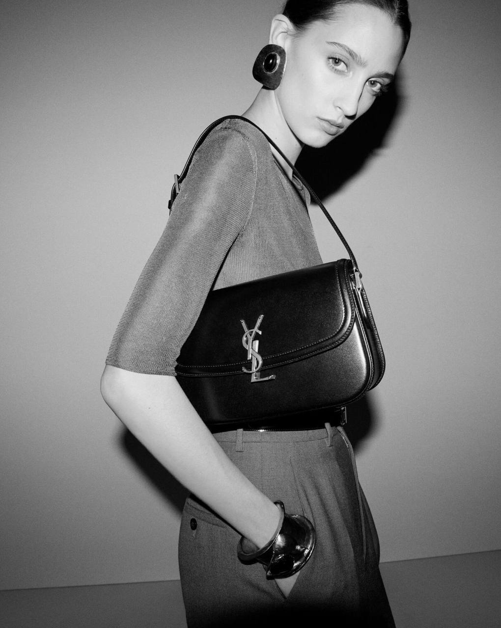 СУМКА SAINT LAURENT детальное фото