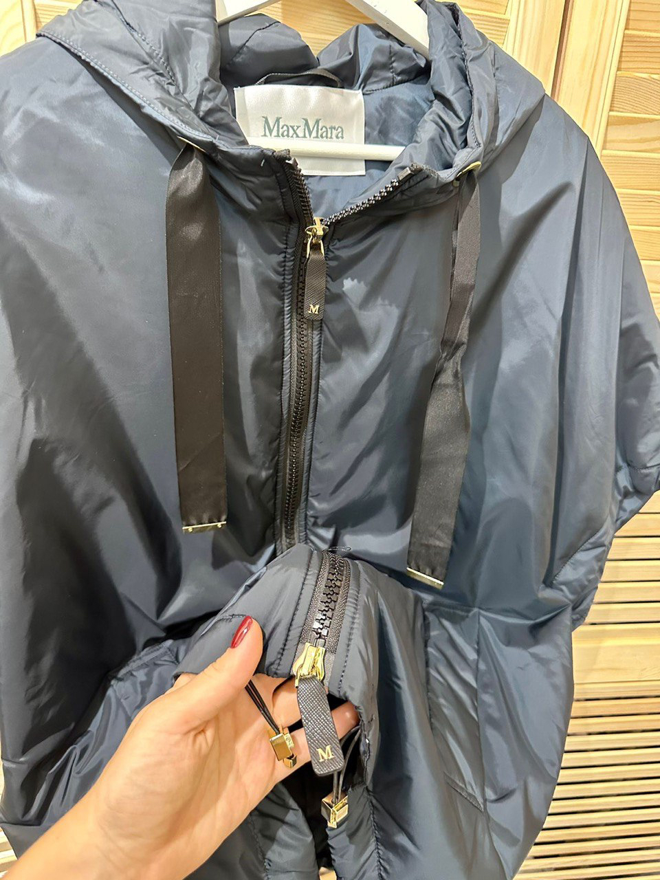 ЖИЛЕТ MAX MARA детальное фото