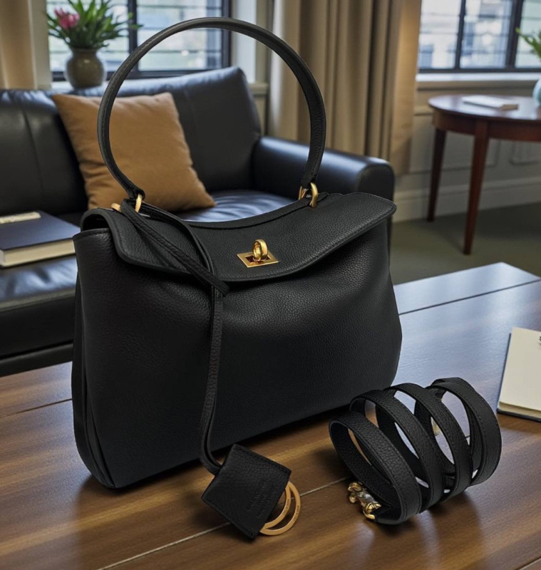 СУМКА BALENCIAGA RODEO SMALL фото