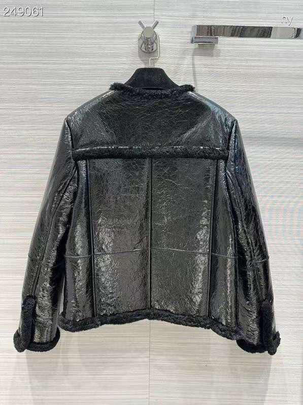 ДУБЛЕНКА CHANEL детальное фото