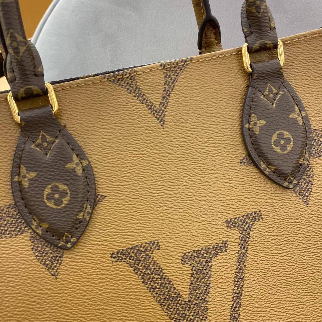 СУМКА LOUIS VUITTON ONTHEGO детальное фото