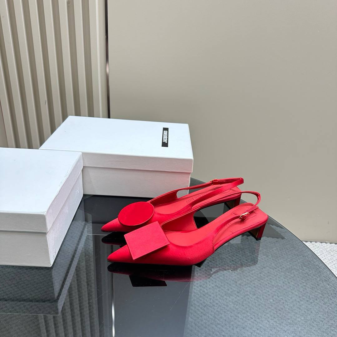 ТУФЛИ JACQUEMUS детальное фото