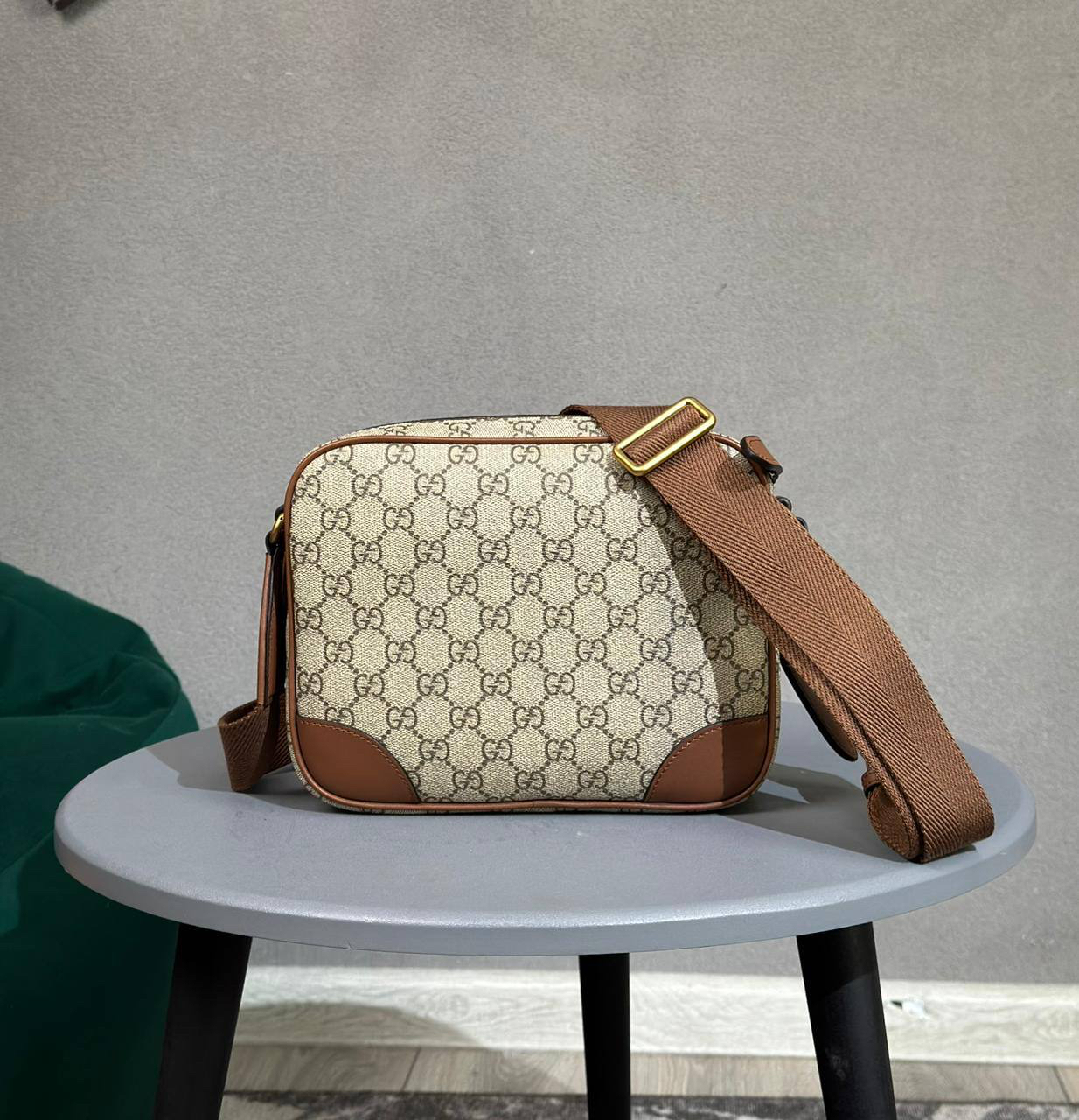 МУЖСКАЯ СУМКА МЕССЕНДЖЕР GUCCI детальное фото