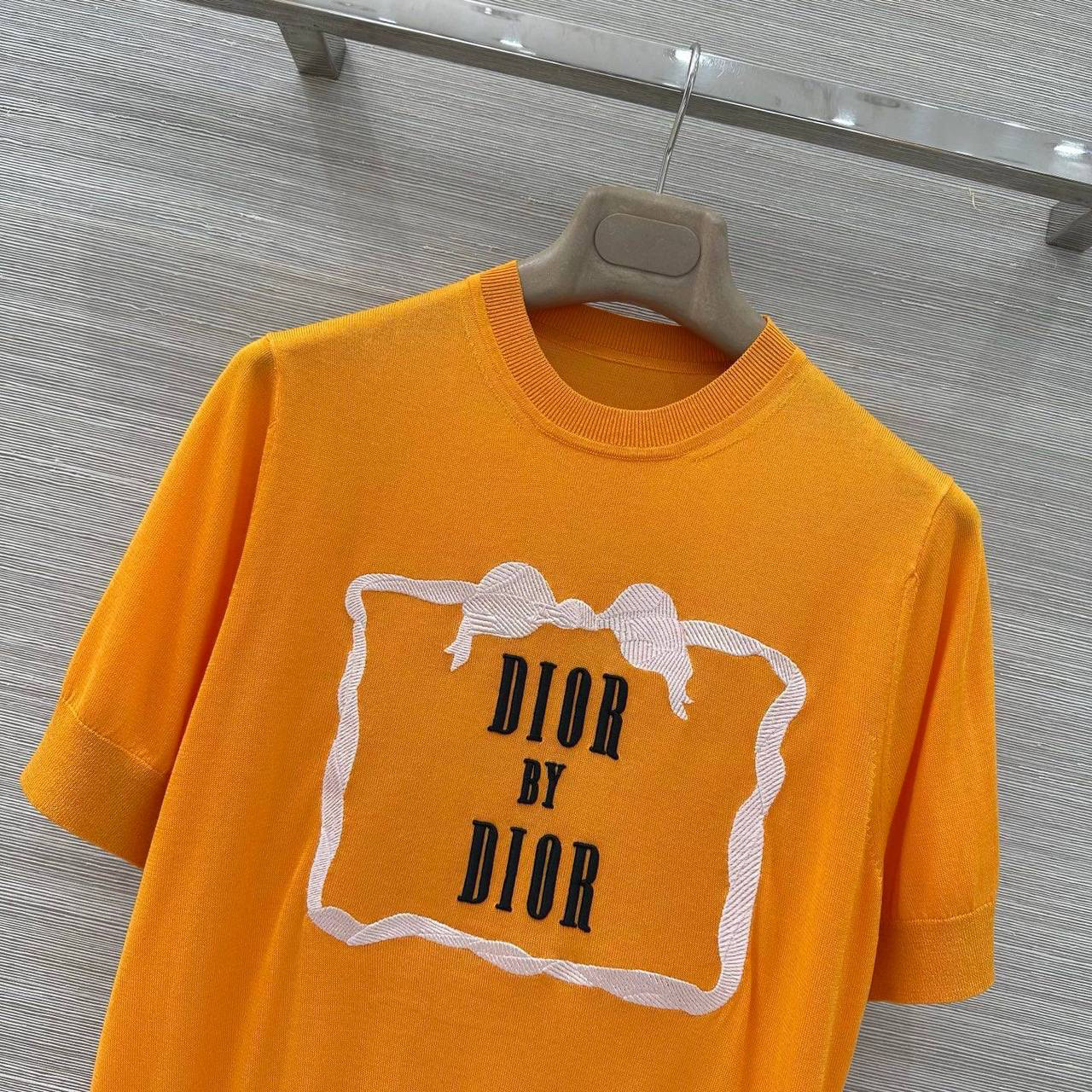 ФУТБОЛКА CHRISTIAN DIOR детальное фото