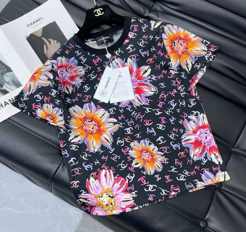 ФУТБОЛКА CHANEL фото