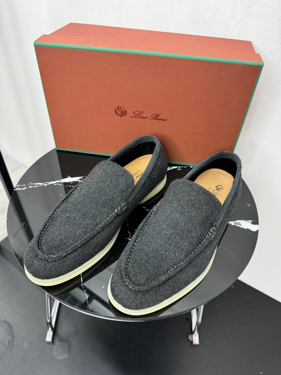 МУЖСКИЕ ЛОФЕРЫ LORO PIANA детальное фото