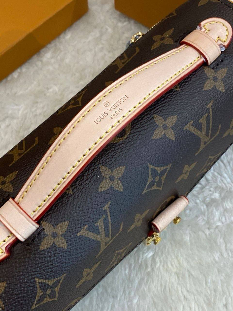 СУМКА LOUIS VUITTON POCHETTE METIS детальное фото