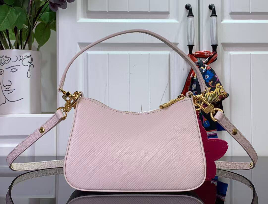 СУМКА LOUIS VUITTON детальное фото