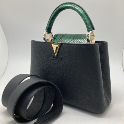 СУМКА LOUIS VUITTON CAPUCINES фото